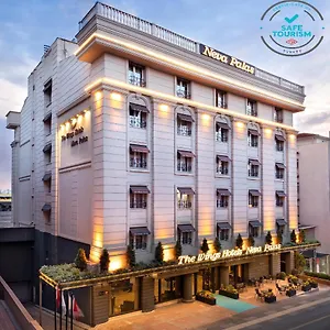 The Wings Neva Otel
